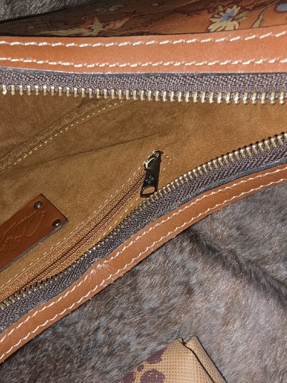 Patricia Nash Brown Floral Embossed Leather Crossbody - Picture 9 of 10